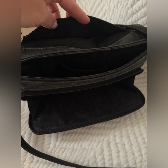 Fossil Black Leather Crossbody Bag - Picture 8 of 12